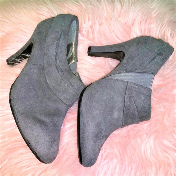 Karen Scott Shoes - KAREN SCOTT "Neroli"  Grey Faux Suede Booties- NWT